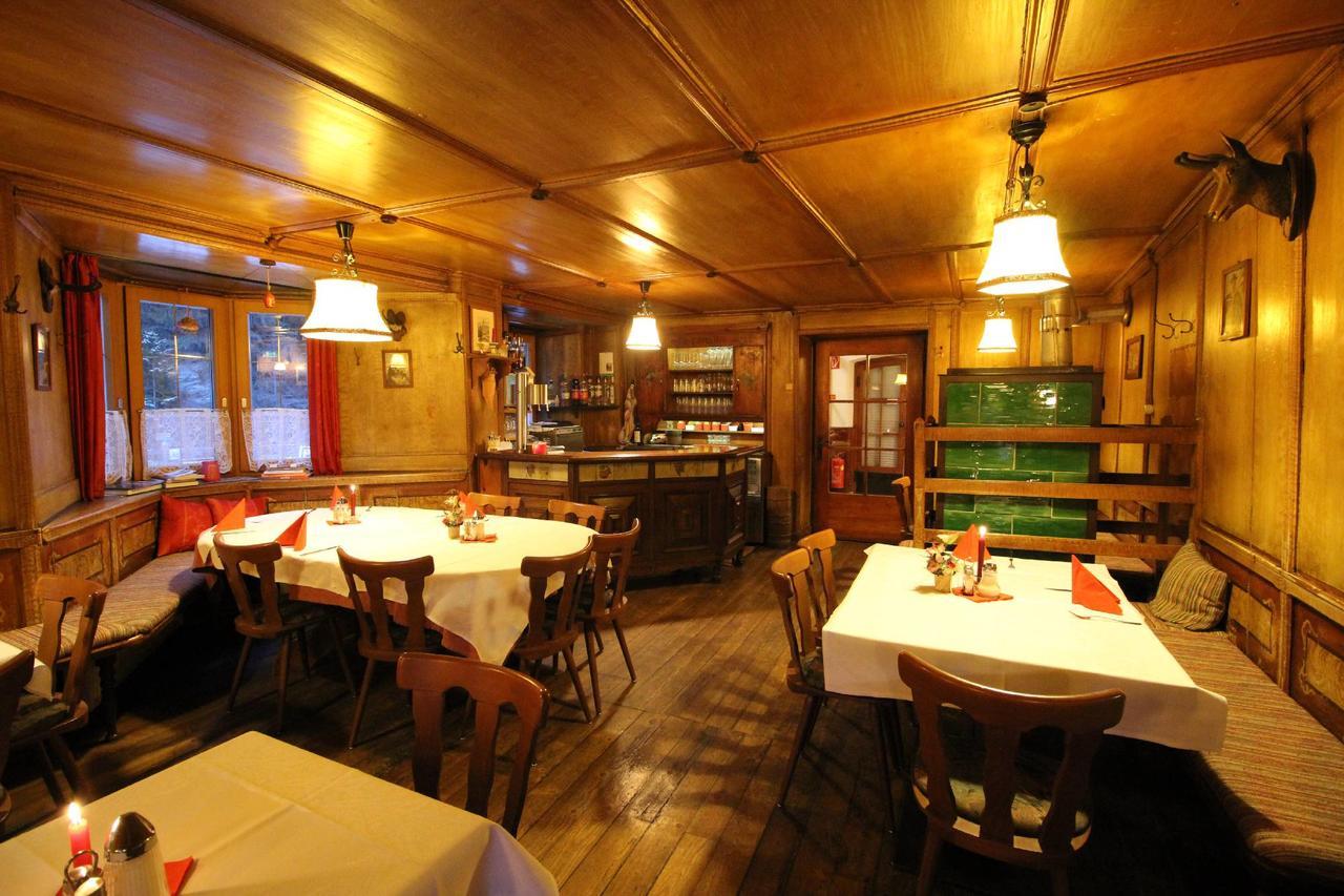 Gasthof Rose Gries am Brenner Exterior photo